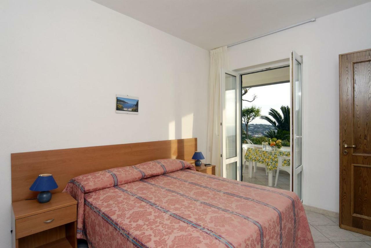 דירות Forio di Ischia Casa Ischitana מראה חיצוני תמונה