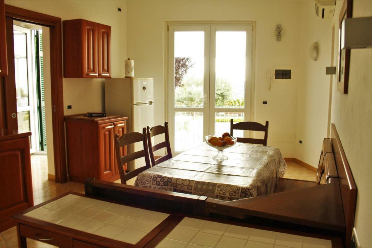 דירות Forio di Ischia Casa Ischitana מראה חיצוני תמונה